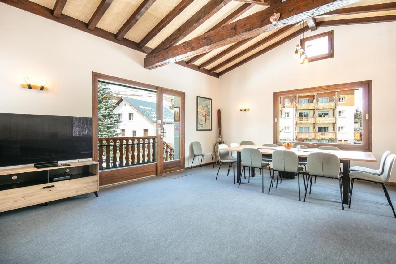לס דה-אלפס Le Chalet מראה חיצוני תמונה